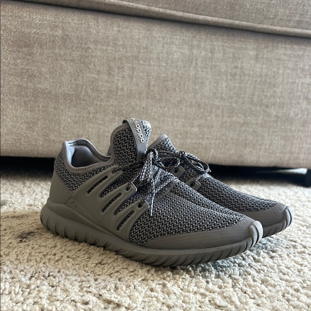 Adidas Men's Gray Running Shoes